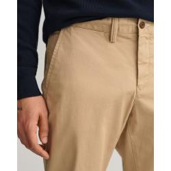 PANTALON CHINO SLIM FIT EN SERGE HALLDEN