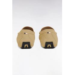 Mocassins beige en cuir suédé