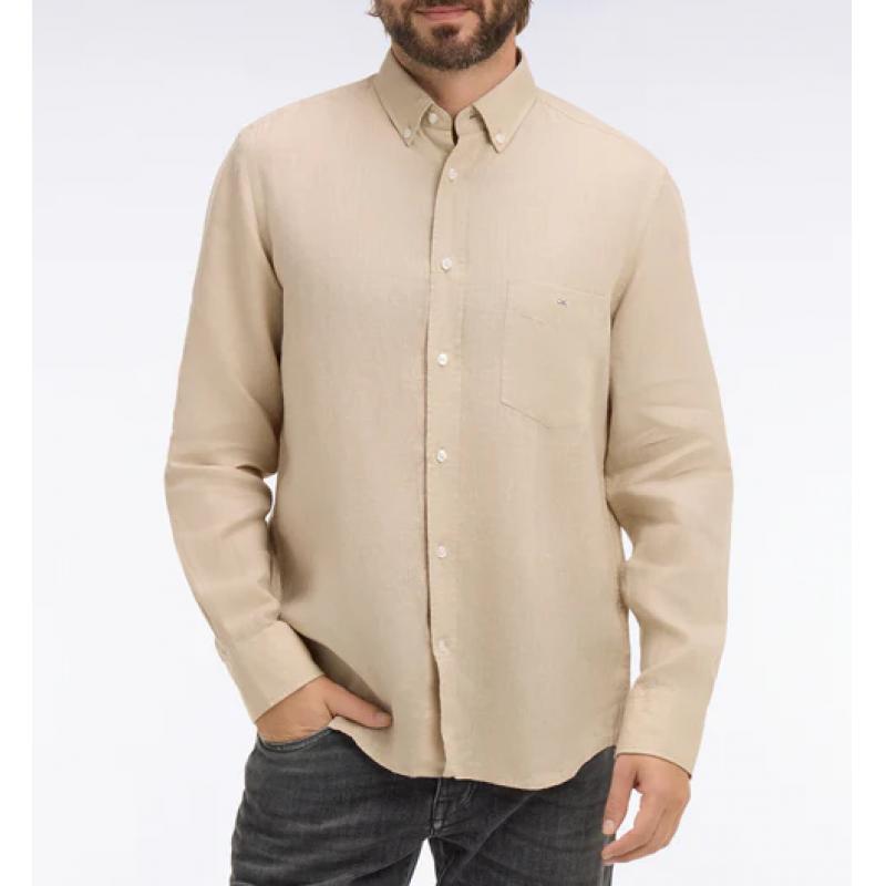 Chemise beige en lin coupe droite