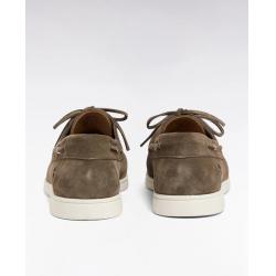 Chaussures bateau en cuir suédé kaki